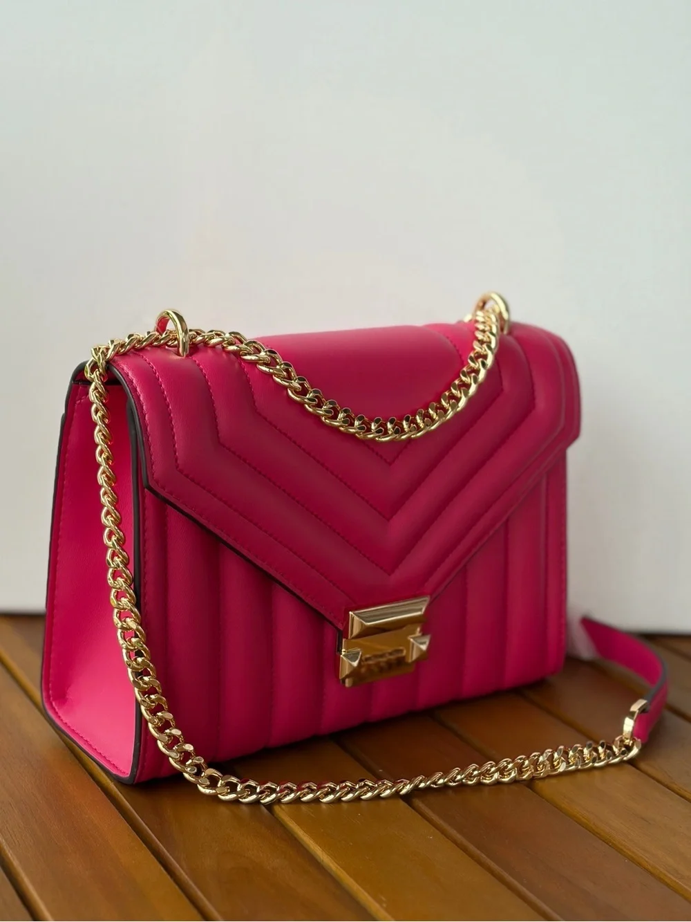 MICHAEL KORS - WHITNEY CROSSBODY / SHOULDER BAG Quilted Electric Pink